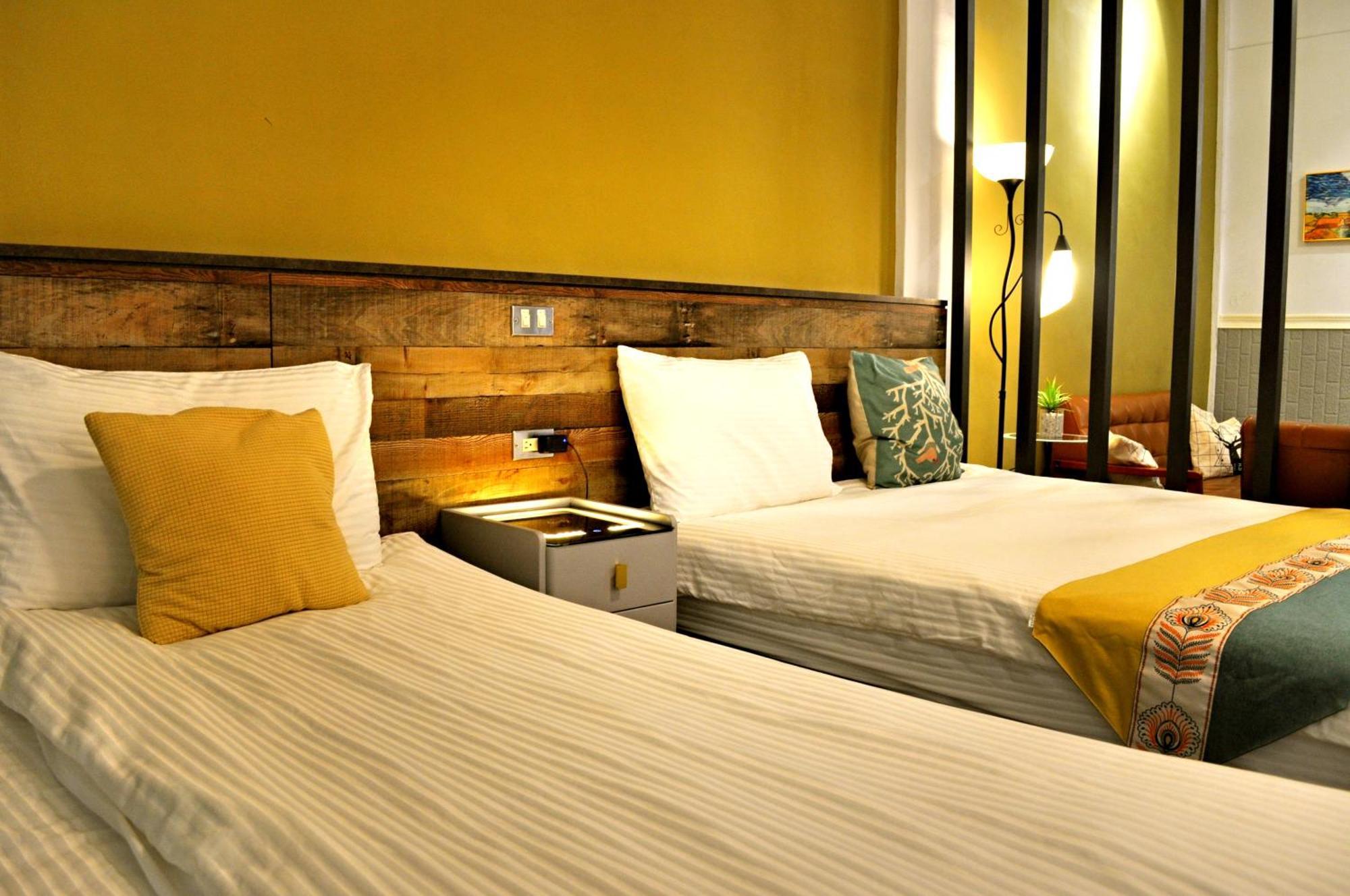 Lu-Kang Traveler Inns Луган Экстерьер фото